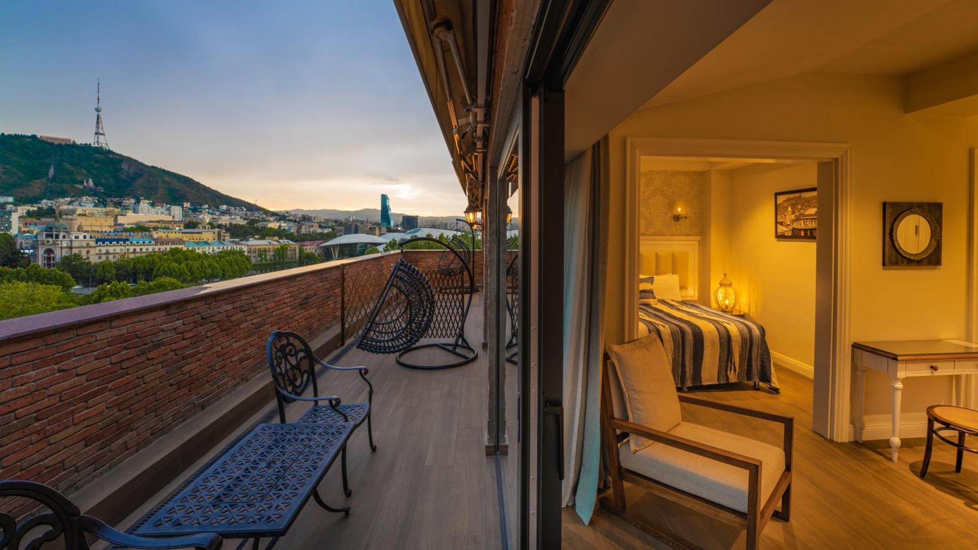 Hotel Passport Tiflis Exterior foto